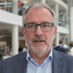 bruno retailleau pr&eacute;sente &agrave; station f un plan ambitieux de 25 milliards d&rsquo;euros pour stimuler le d&eacute;veloppement de l&rsquo;intelligence artificielle en france et renforcer sa position technologique.